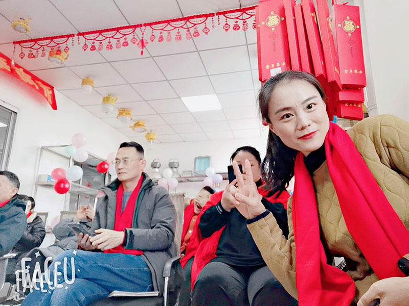 QICHEN wish happy new year to you!